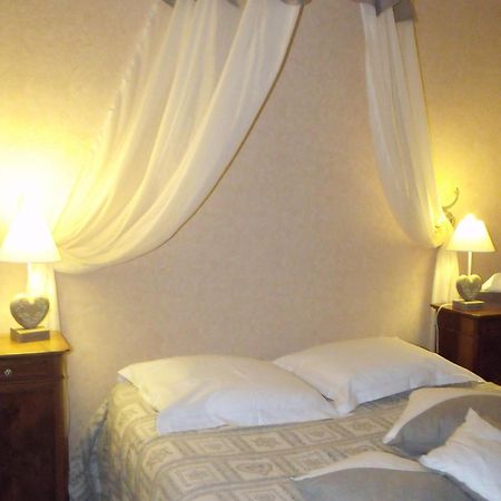 Hotel Relais Saint Louis, Logis Belleme Exterior foto