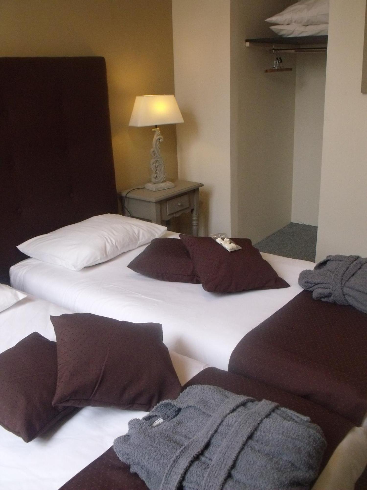 Hotel Relais Saint Louis, Logis Belleme Exterior foto
